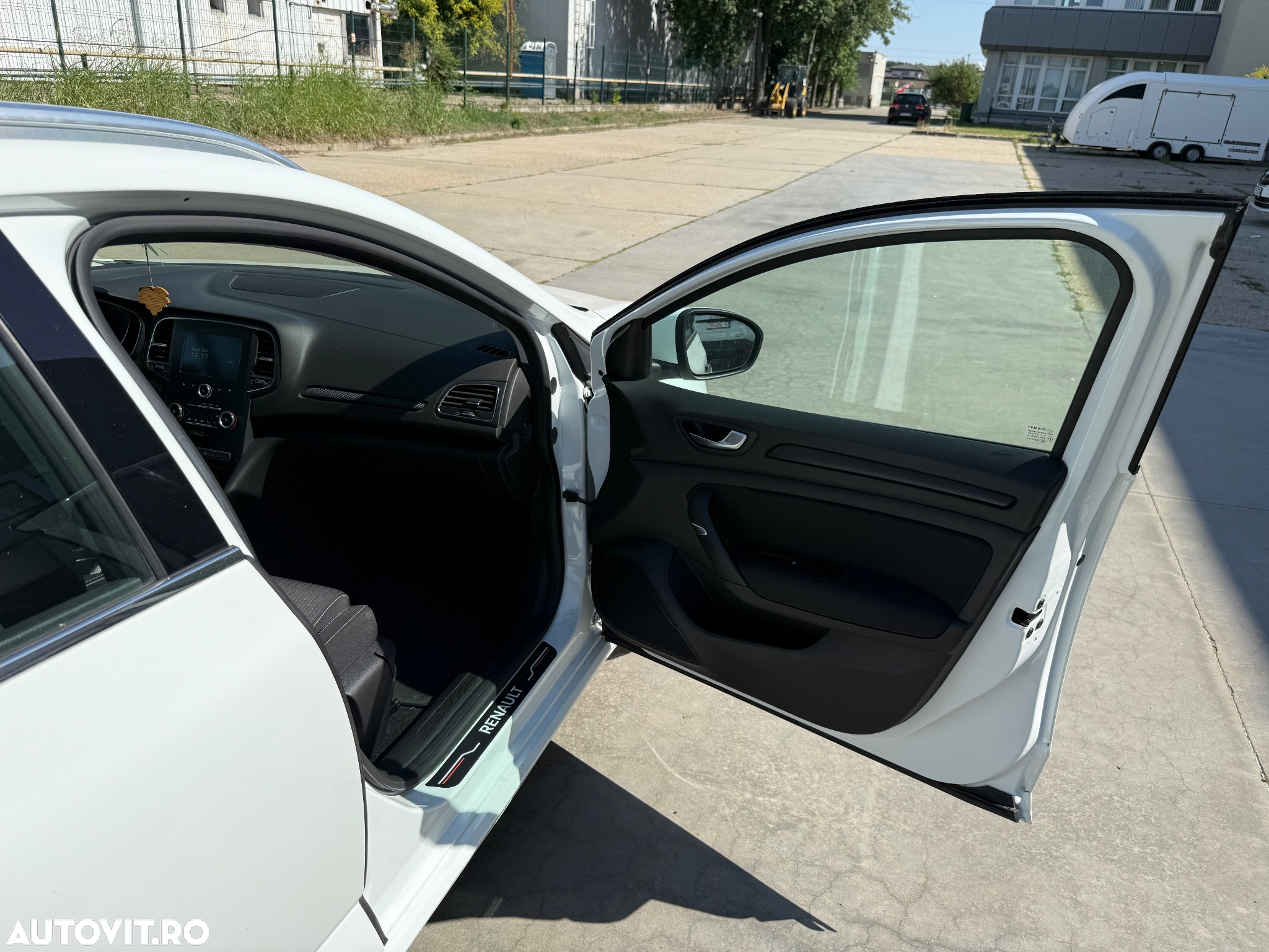 Renault Megane ENERGY dCi 110 BUSINESS - 8