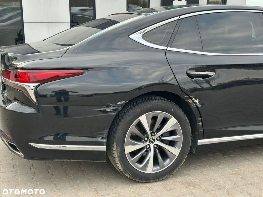 Lexus LS - 10