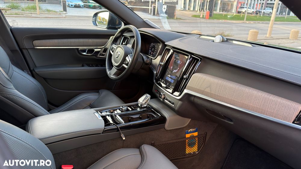 Volvo S90 - 11