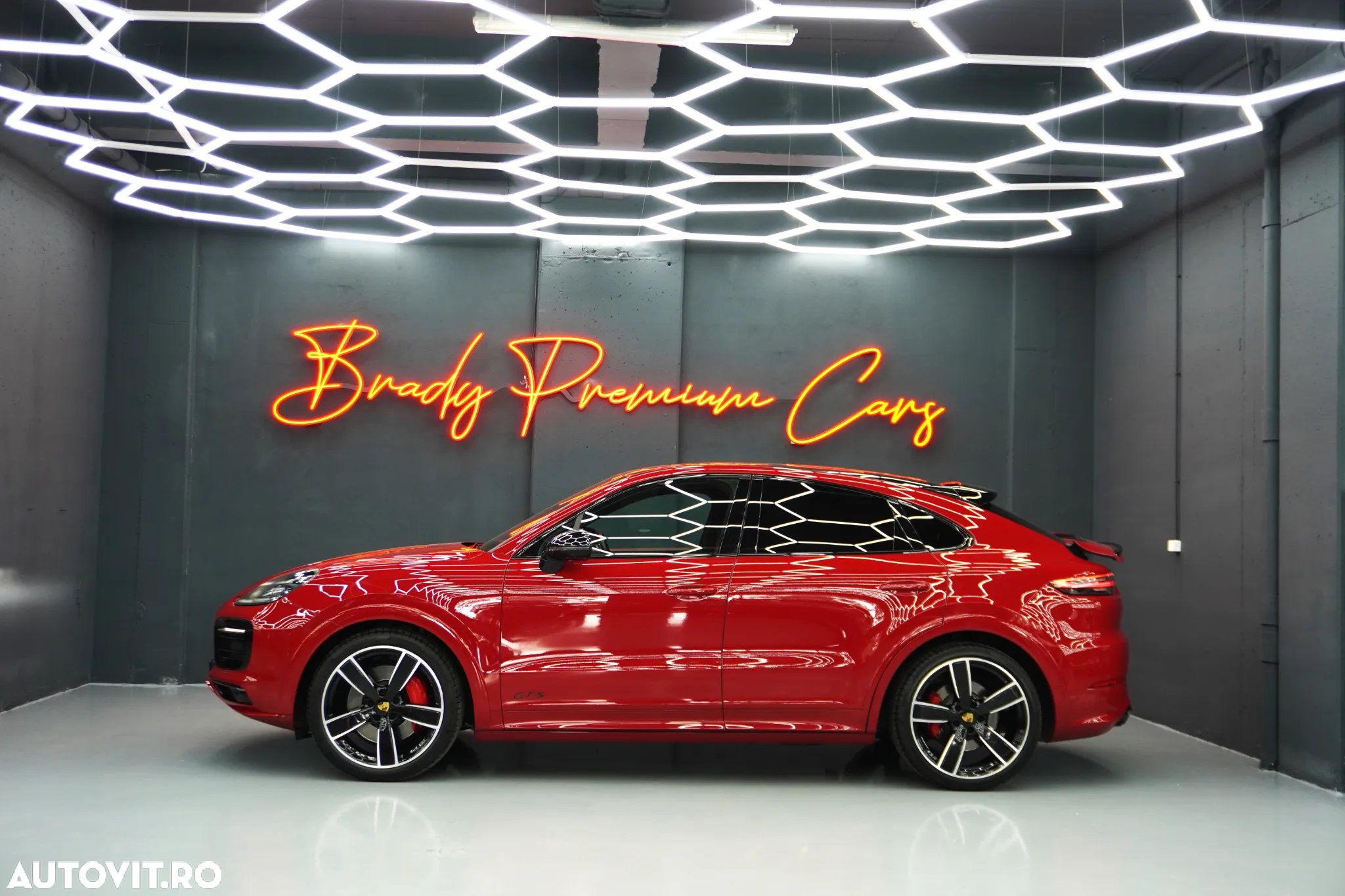 Porsche Cayenne Coupe GTS Tiptronic S - 3