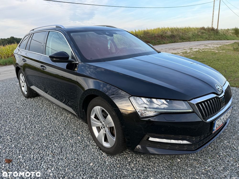 Skoda Superb 2022 photo 3