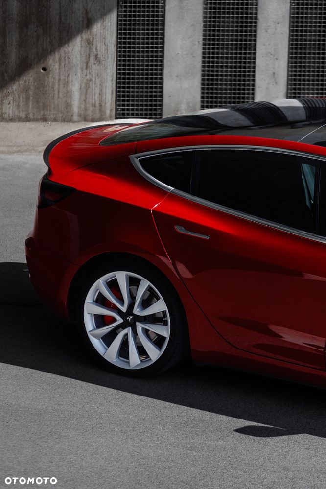 Tesla Model 3 - 15