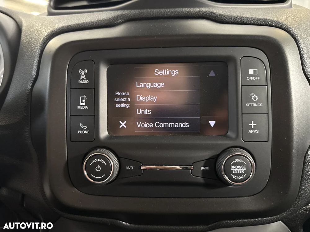 Jeep Renegade - 19