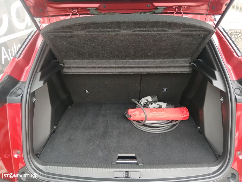 Peugeot e-2008 GT - 36