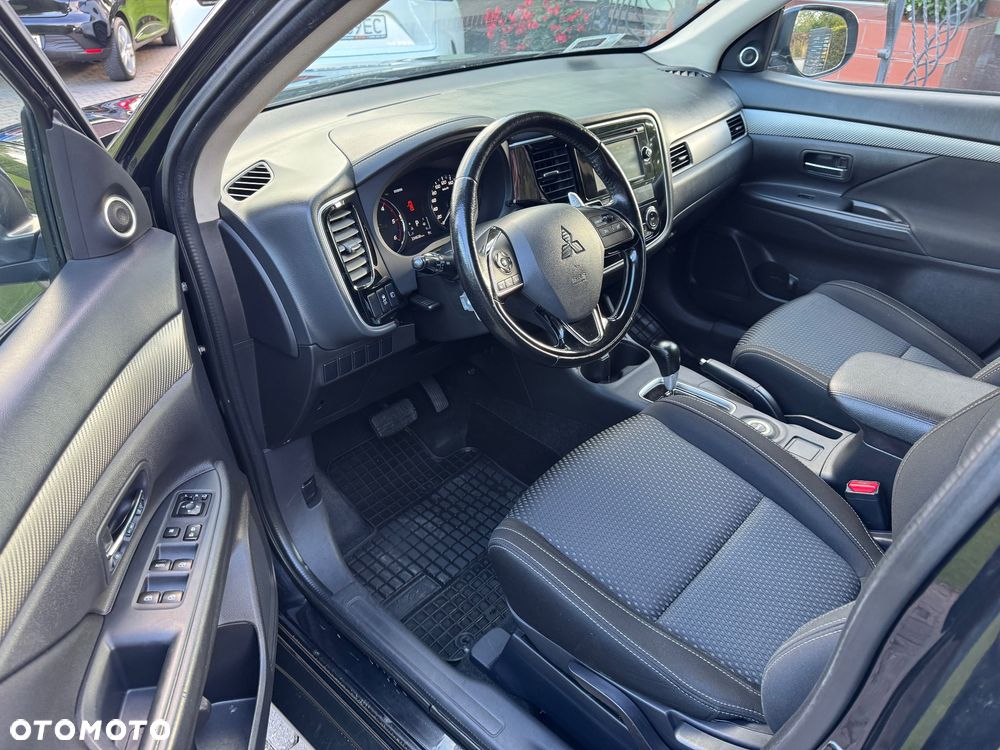 Mitsubishi Outlander 2.2 DI-D Instyle SDA 4WD - 14