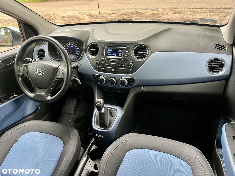 Hyundai i10 1.1 FIFA WM Edition - 8
