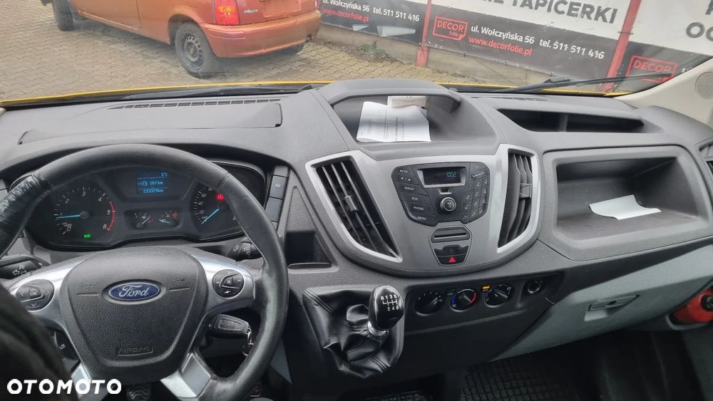 Ford Transit - 10