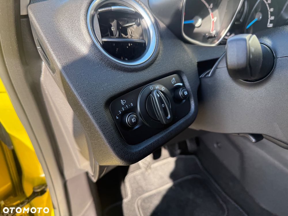 Ford Fiesta - 26