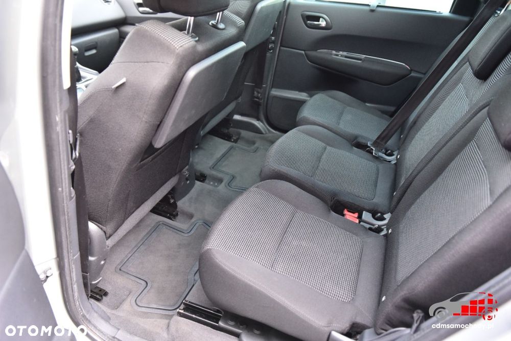 Peugeot 5008 - 18