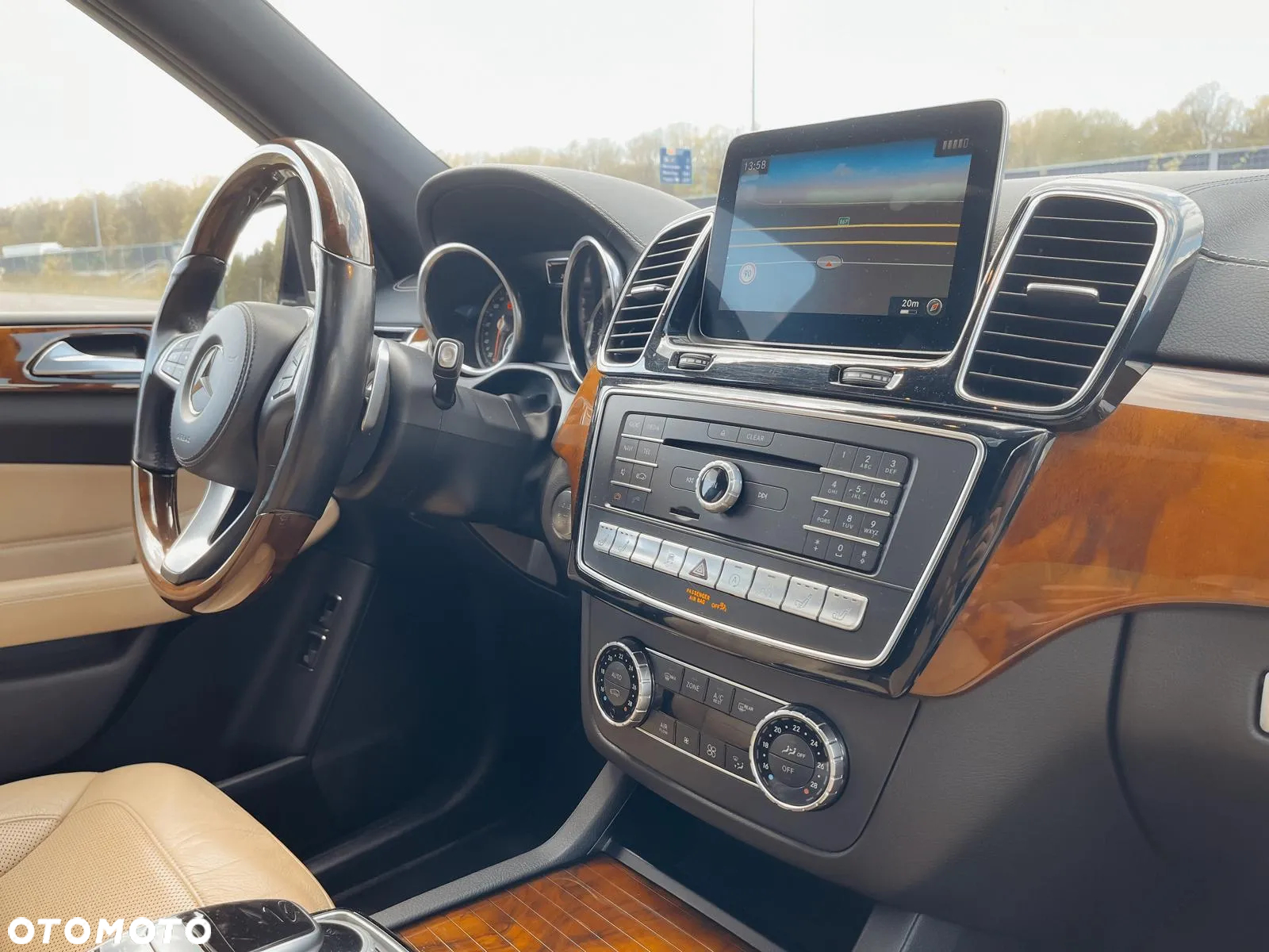 Mercedes-Benz GLS 350 d 4-Matic - 7