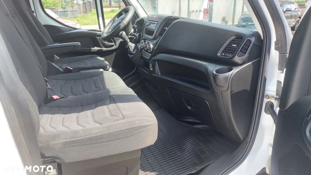 Iveco DAILY 35C70 - 12