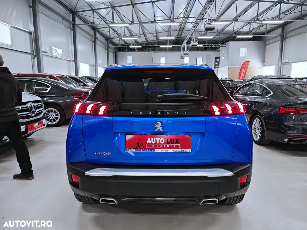Peugeot 2008 PureTech 130 EAT8 Allure - 31