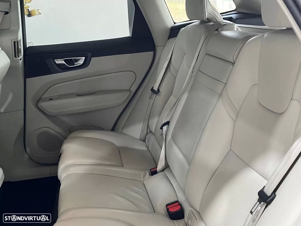 Volvo XC 60 2.0 D3 Momentum - 13