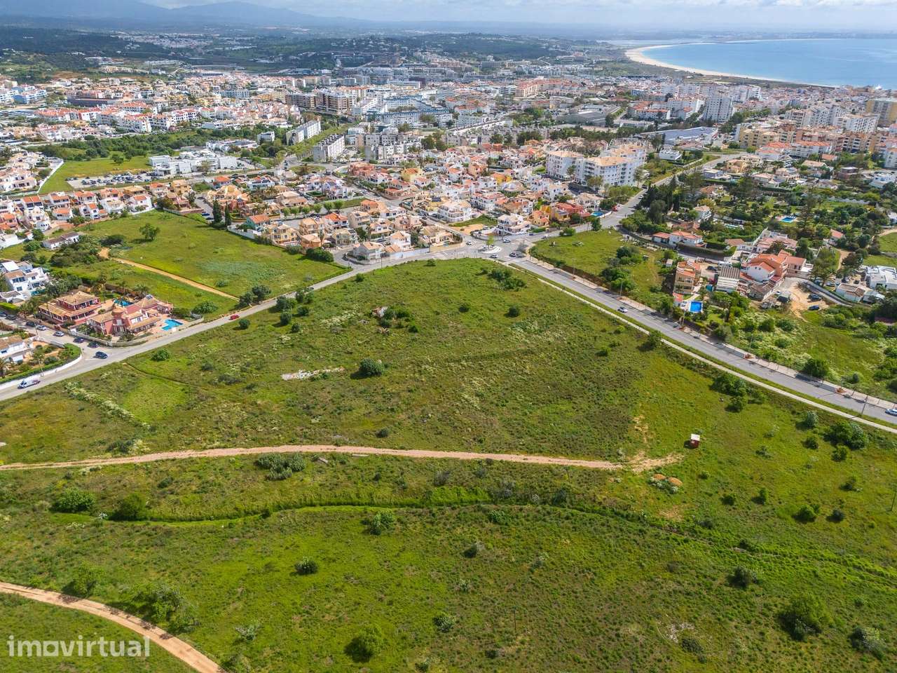 Terreno urbano com projeto aprovado para venda em Lagos - Grande imagem: 2/15