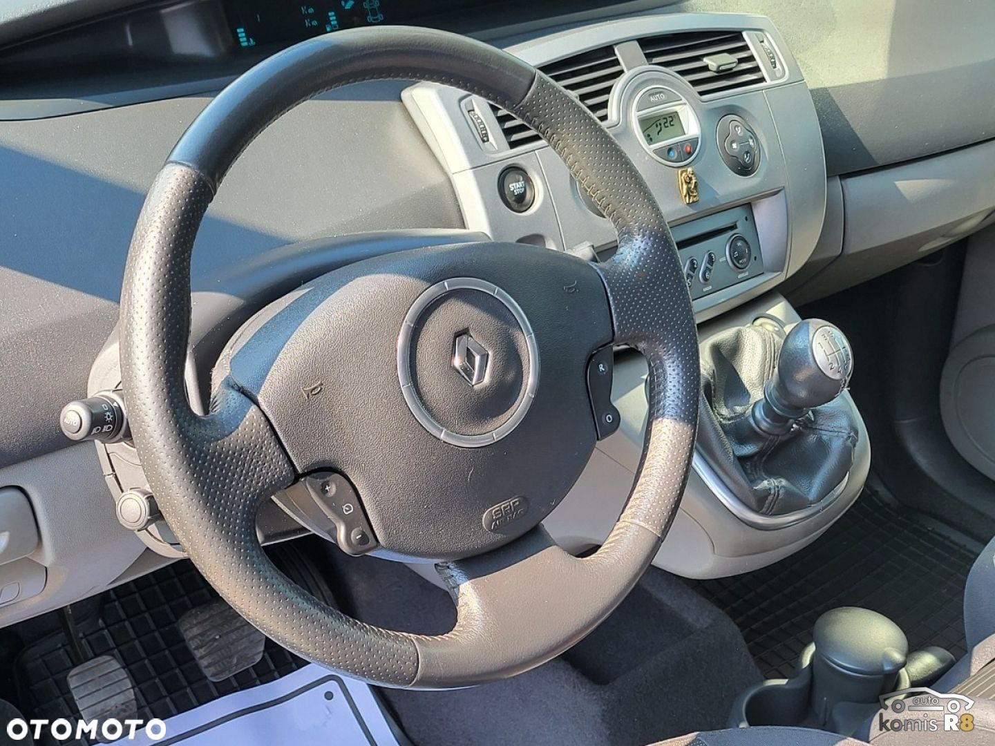 Renault Scenic - 25