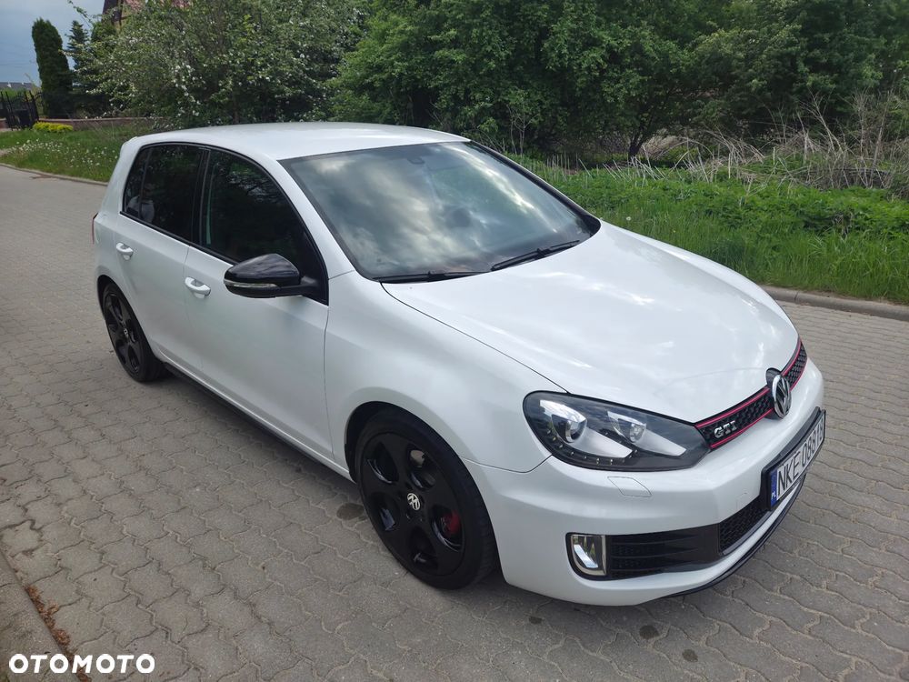 Volkswagen Golf 2.0 GTI DSG - 9