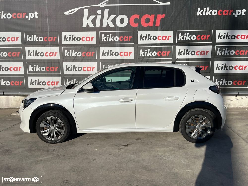 Peugeot e-208 Allure - 10