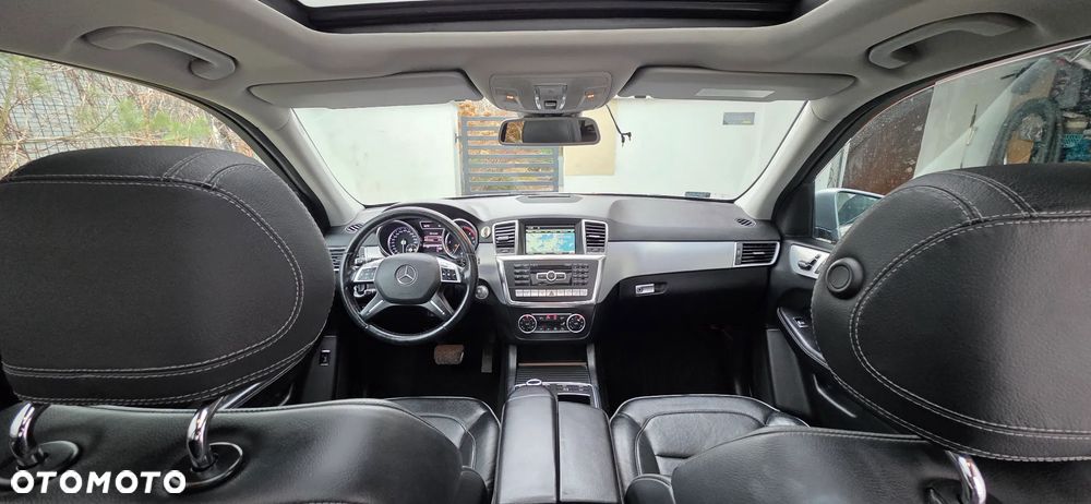 Mercedes-Benz ML - 8