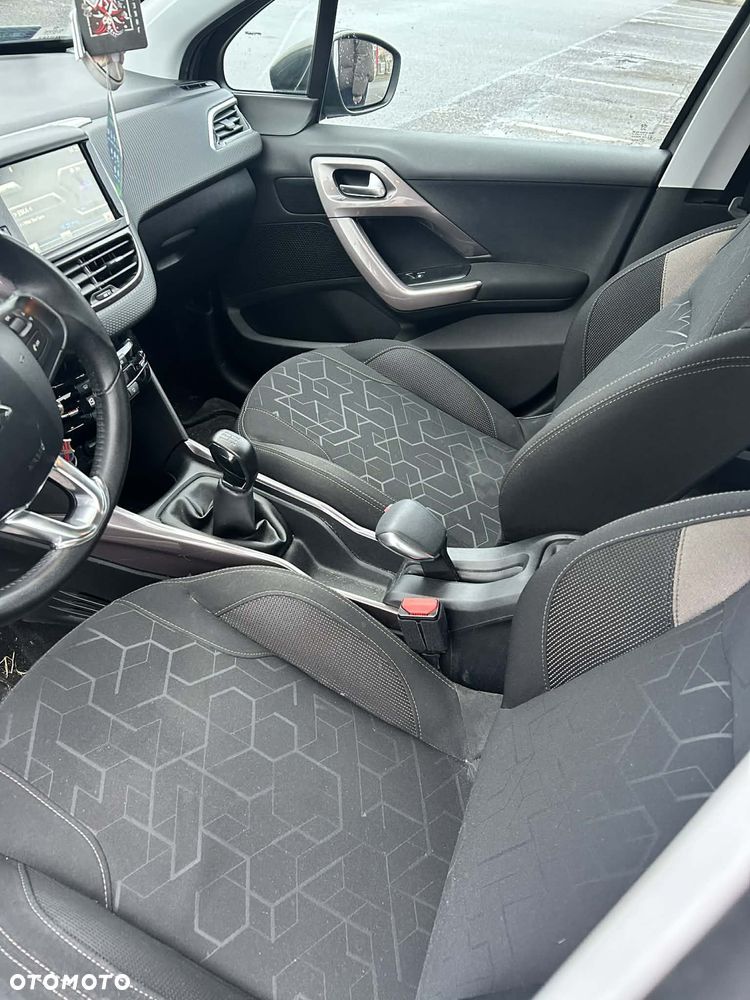 Peugeot 2008 1.6 VTi Allure - 11