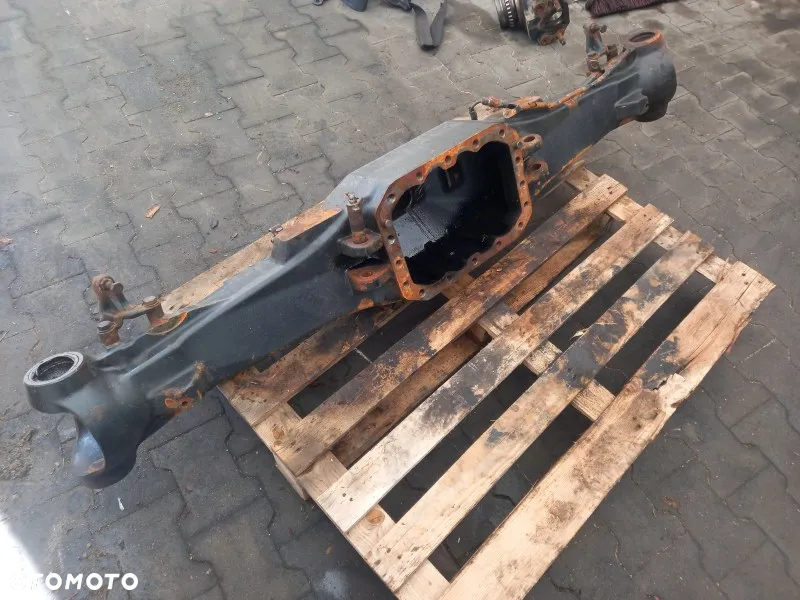 Obudowa mostu przedniego New Holland T6.155 - 8