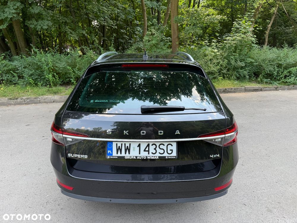 Skoda Superb 2.0 TDI SCR 4x4 Style DSG - 10