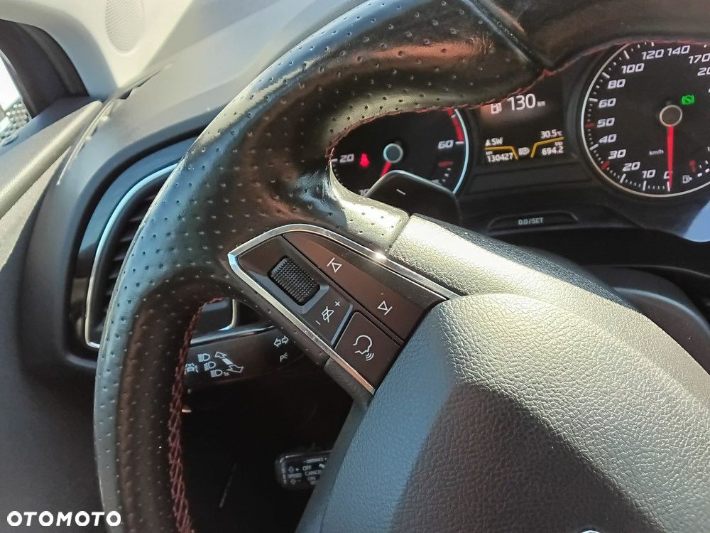Seat Leon 2.0 TDI DPF Start&Stop DSG FR - 32