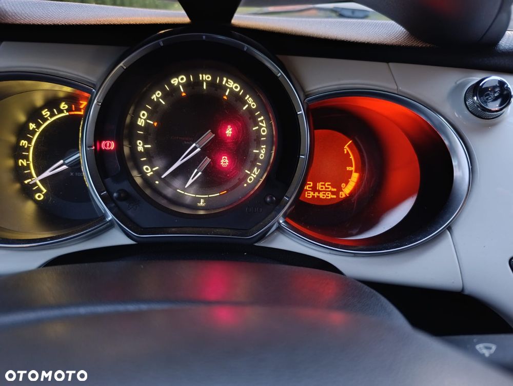 Citroën DS3 THP 155 Ultra-Prestige - 11