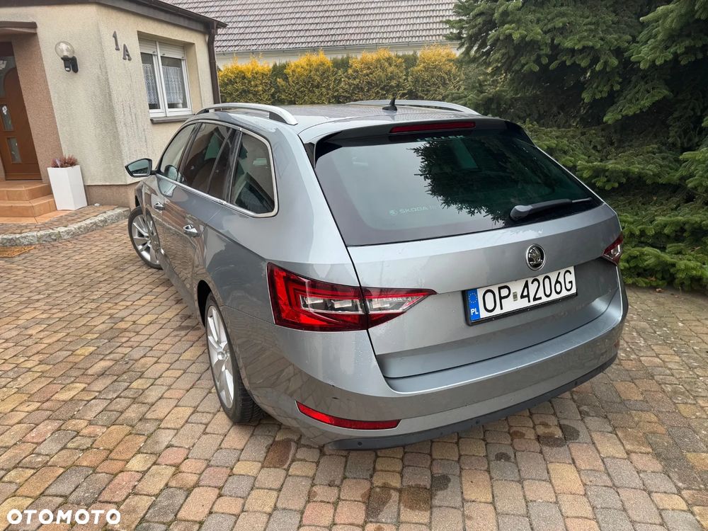 Skoda Superb 2.0 TDI Style DSG - 5