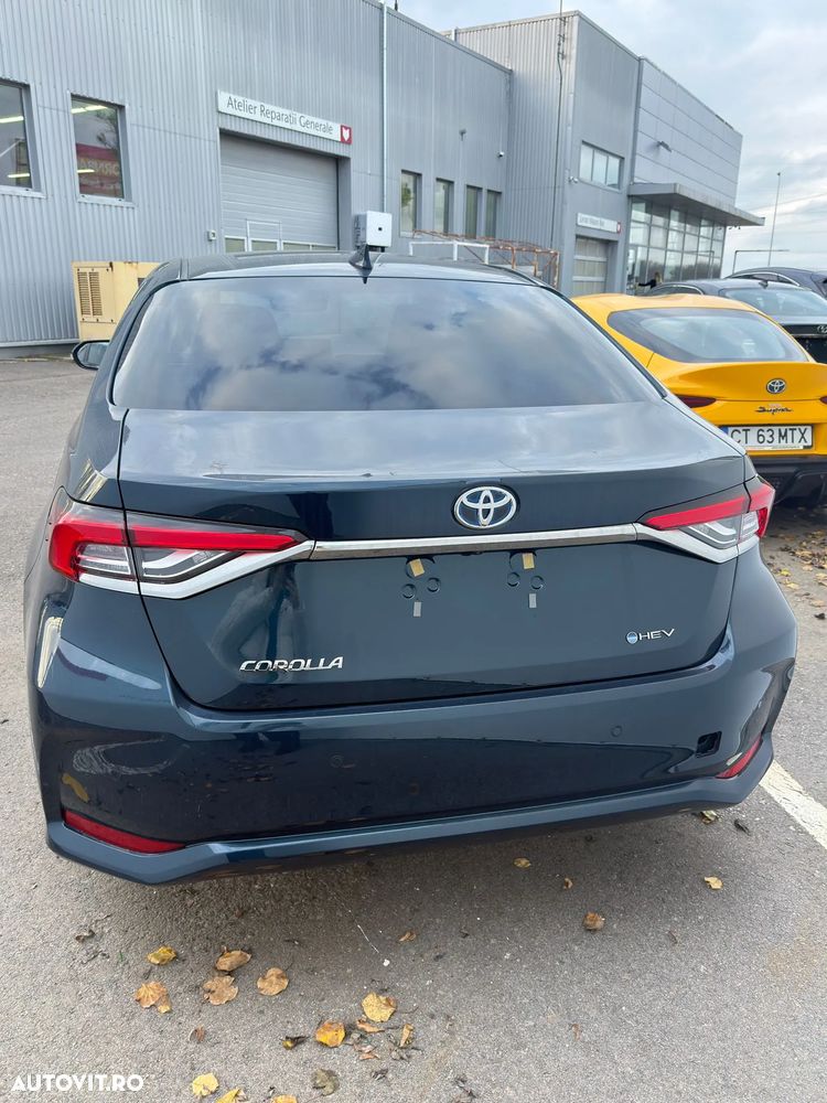Toyota Corolla 1.8 HSD Dynamic - 9