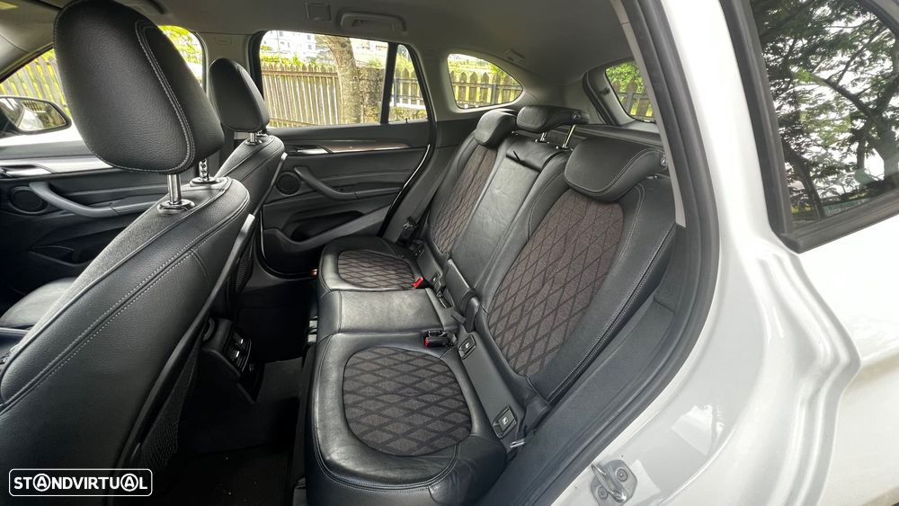 BMW X1 sDrive18d Aut. Sport Line - 13
