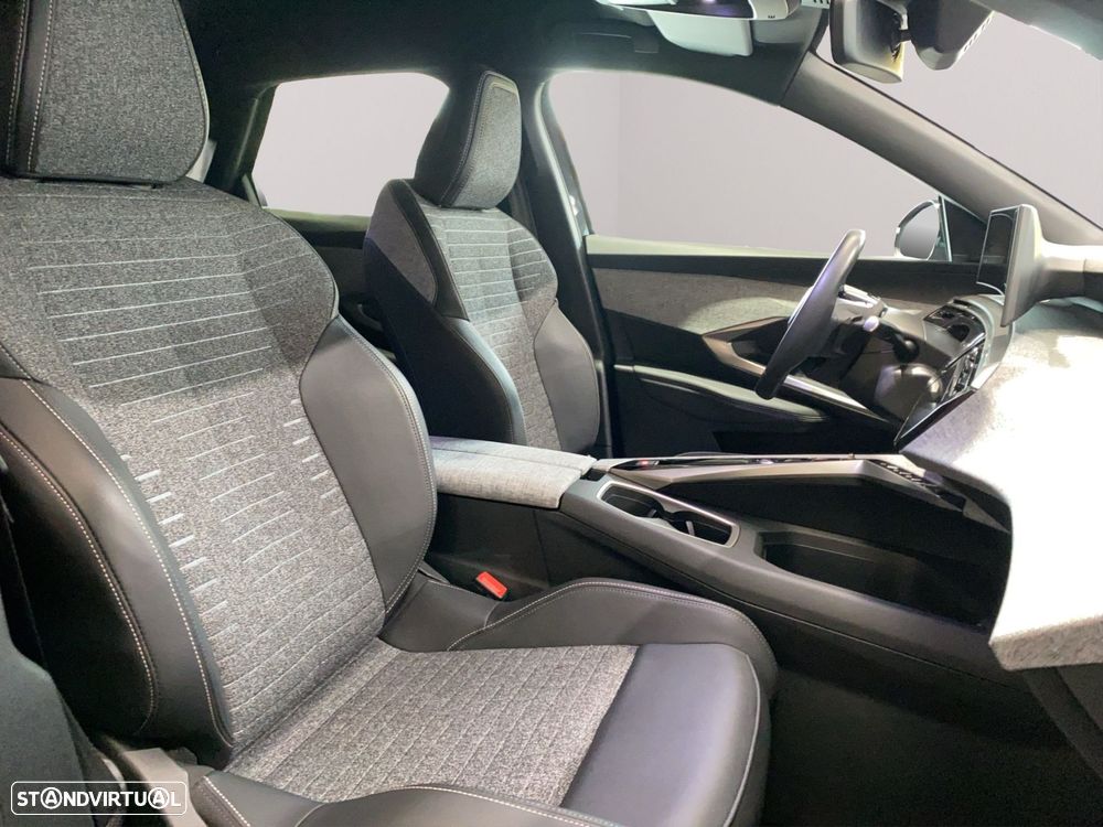 Peugeot 3008 1.2 Hybrid Allure e-DCS6 - 17