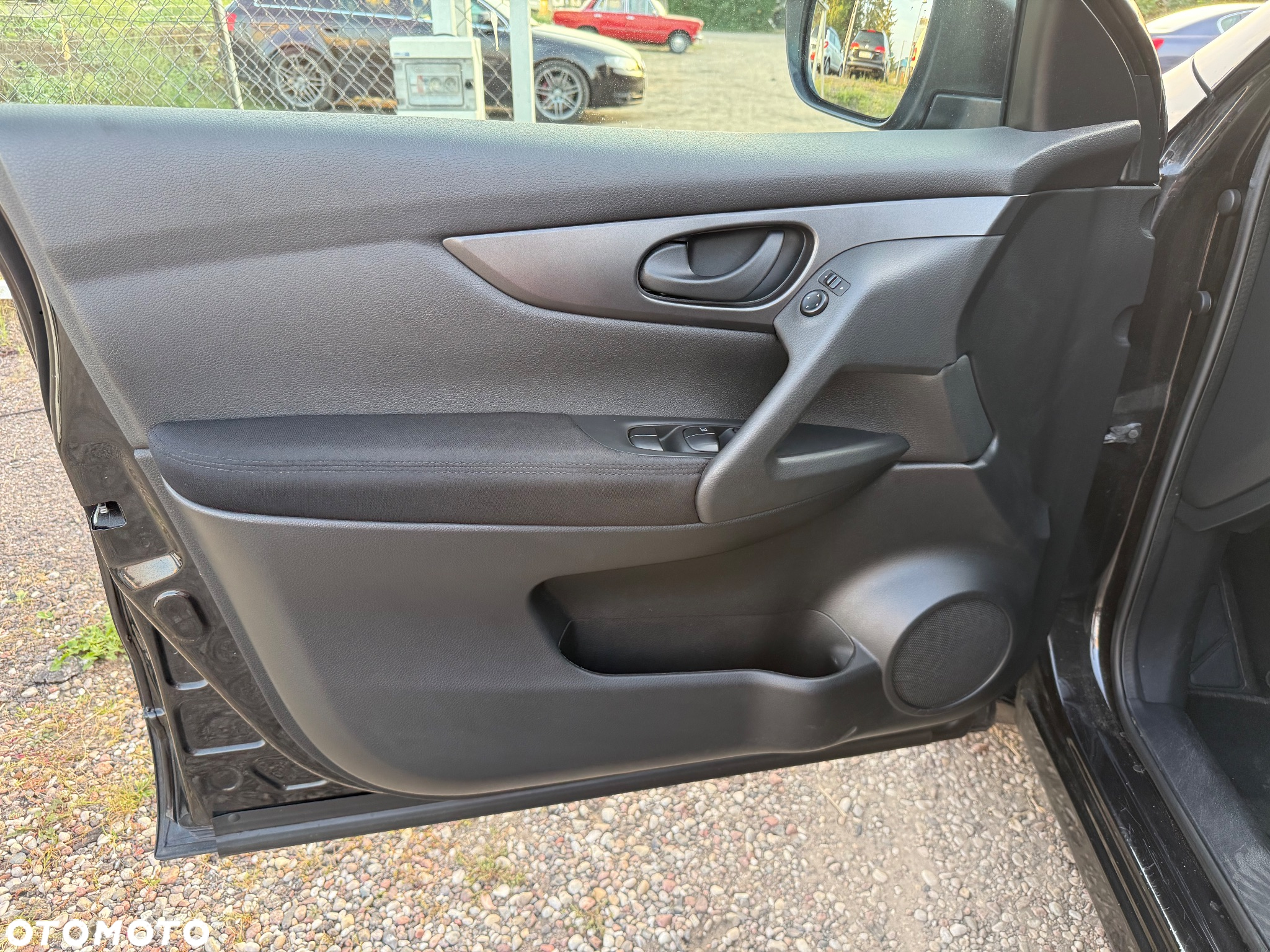 Nissan Qashqai - 34