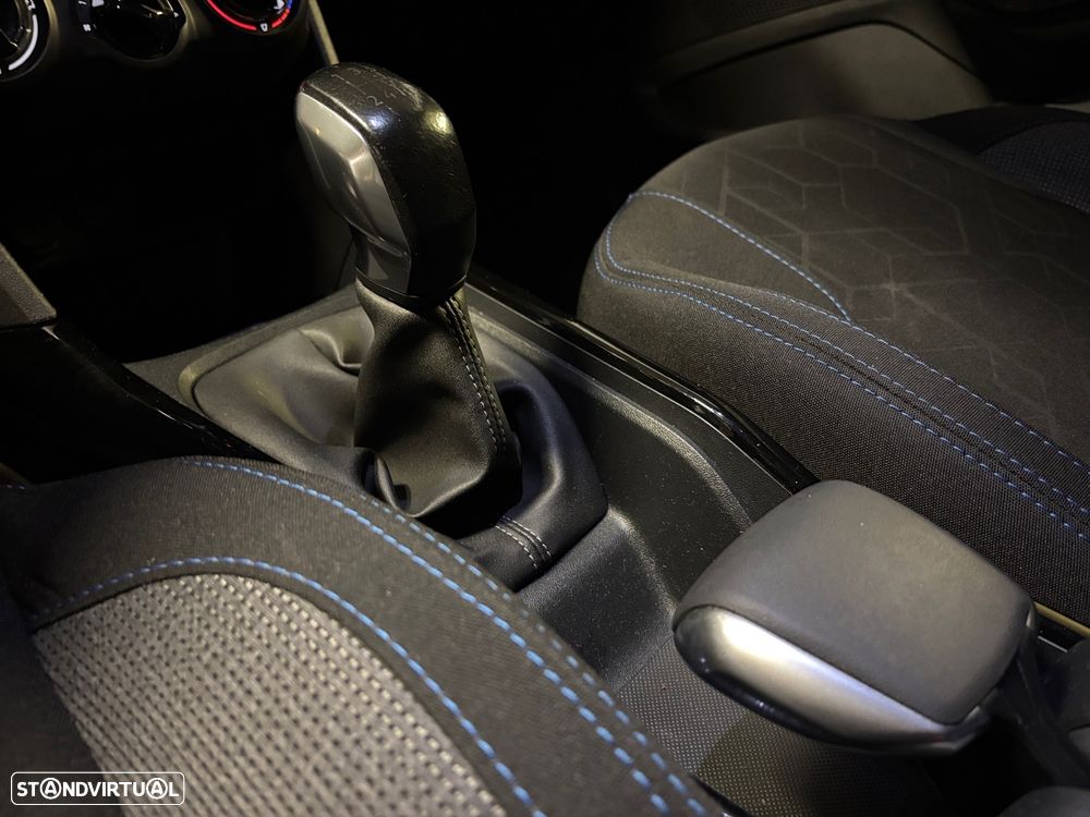 Peugeot 2008 1.5 BlueHDi Signature - 17