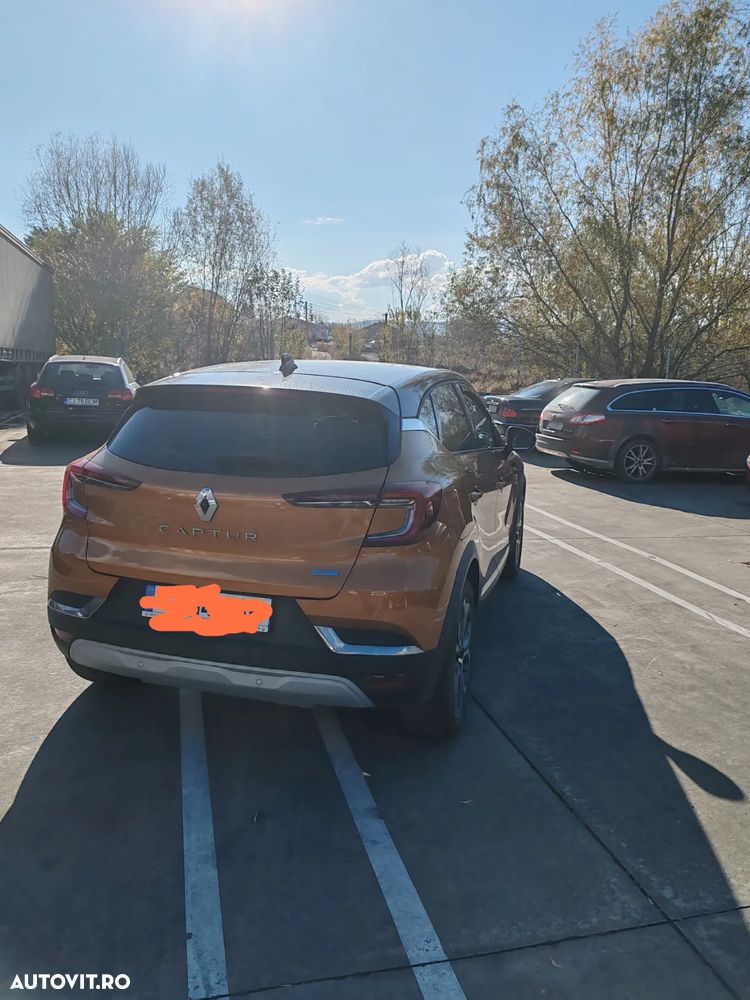 Renault Captur E-Tech Plug-In-Hybrid Intens - 3