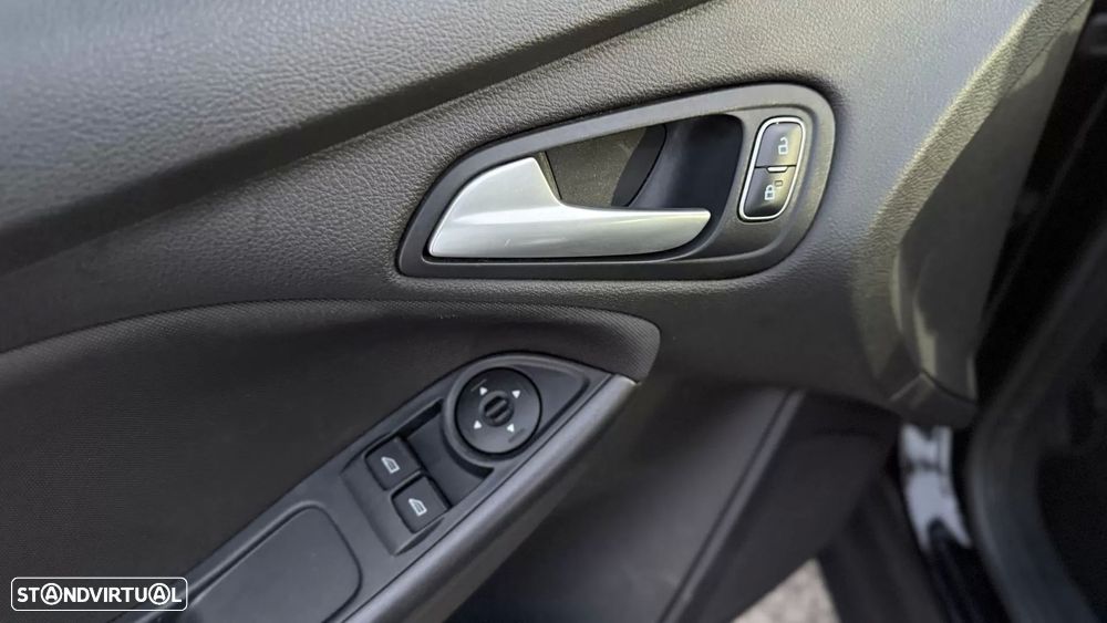 Ford Focus SW 1.5 TDCi Titanium ECOnetic - 16