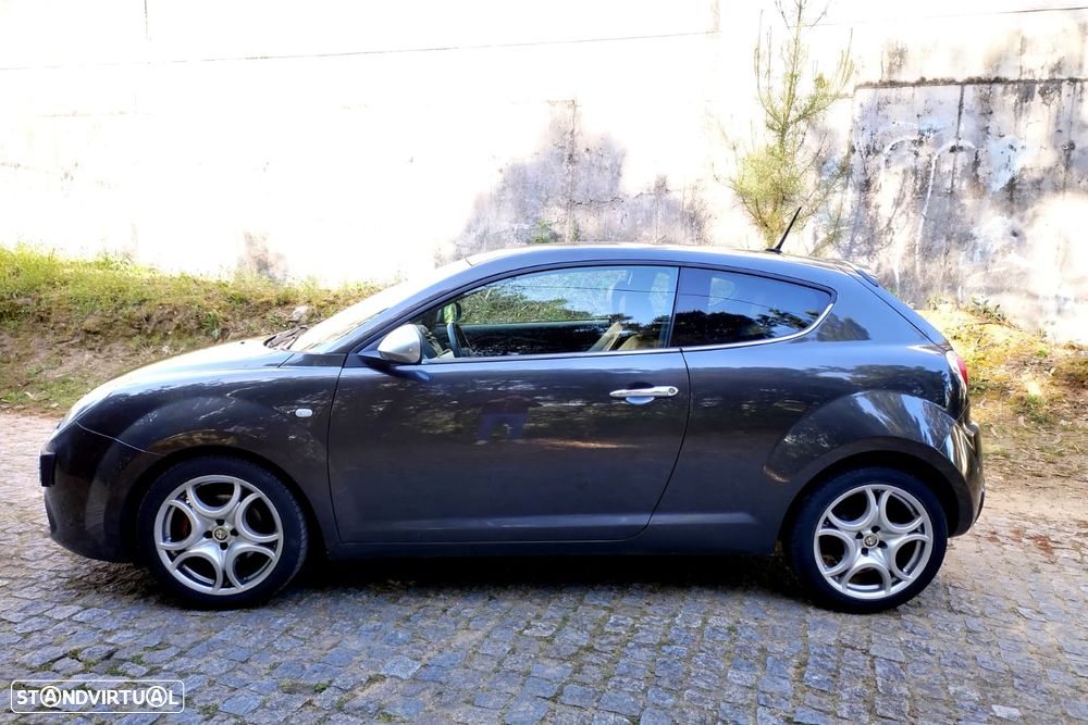 Alfa Romeo MiTo 1.3 JTD Distinctive S&S - 16