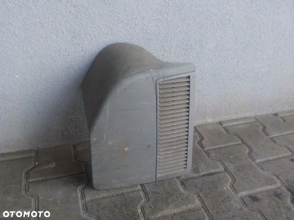 VW T5 ZAŚLEPKA PLASTIK TAPICERKI PRAWEJ TYLNEJ - 2