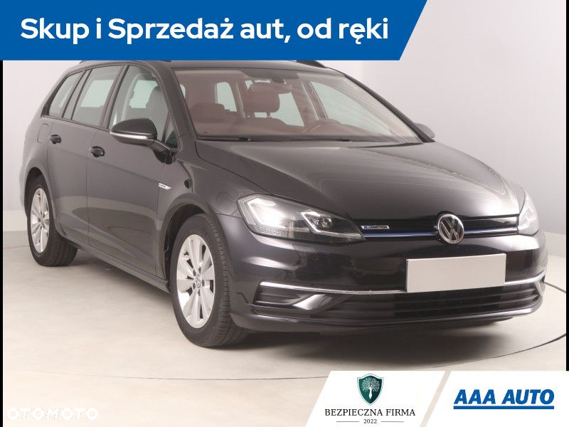 Volkswagen Golf - 2