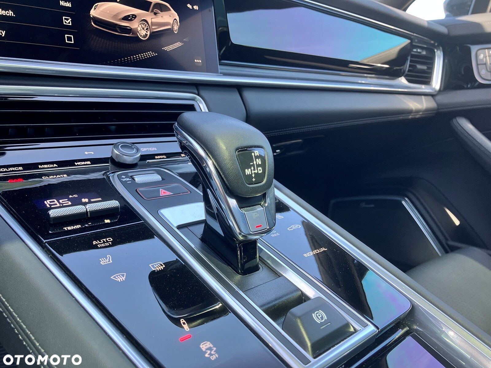 Porsche Panamera - 30