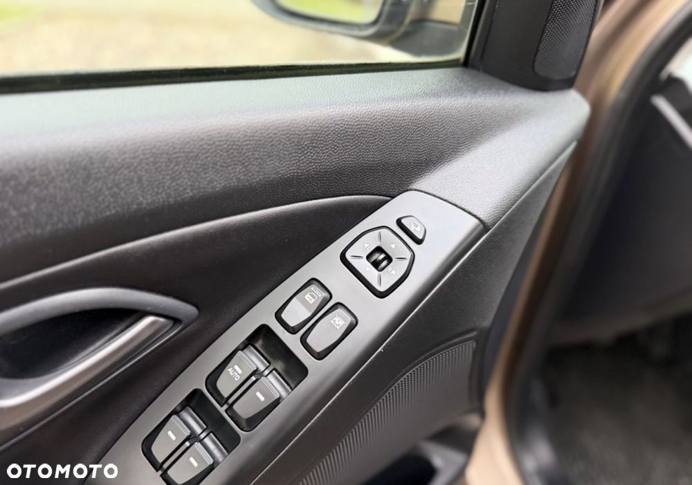 Hyundai ix35 - 25