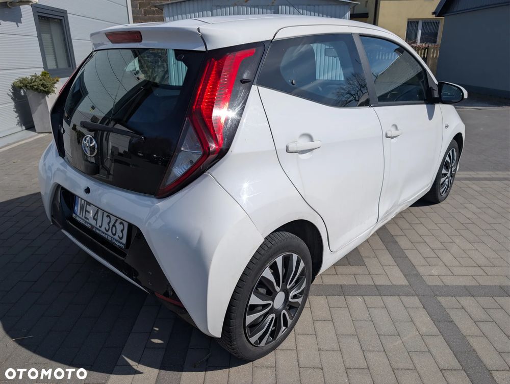 Toyota Aygo 1.0 VVT-i Color Edition - 4