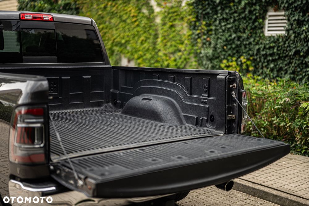 Dodge RAM 5.7 4x4 - 16
