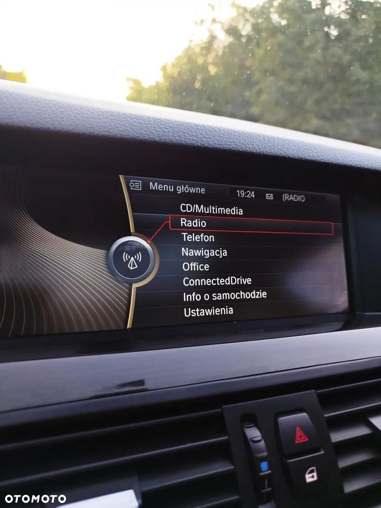 BMW Seria 5 528i - 29