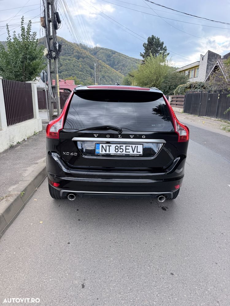 Volvo XC 60 - 4