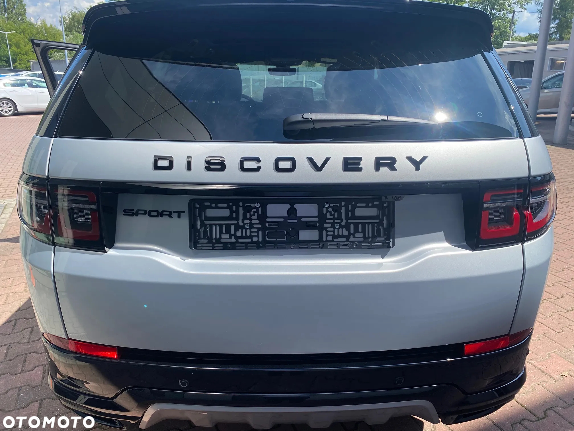 Land Rover Discovery Sport 2.0 D200 mHEV R-Dynamic SE - 15