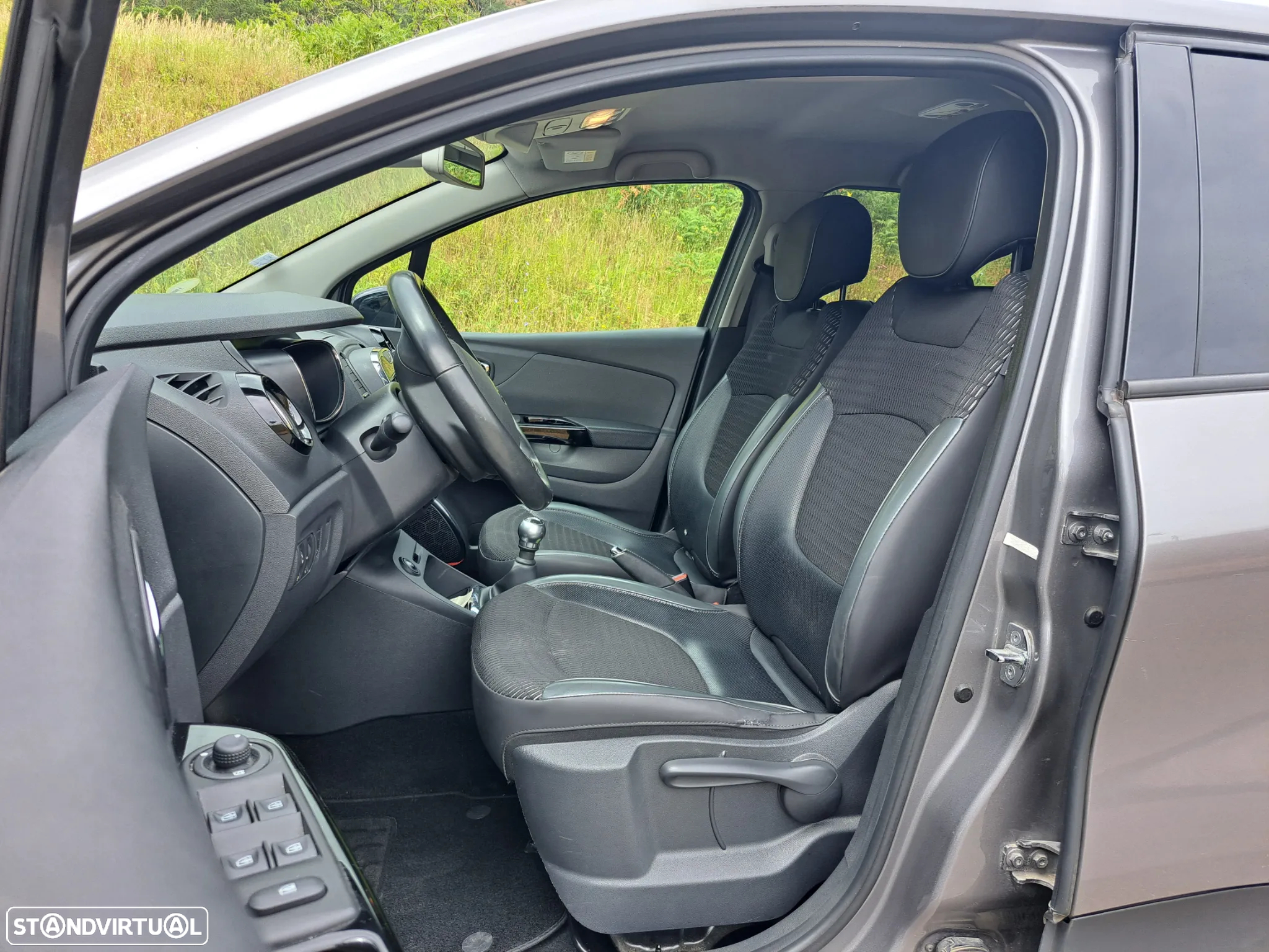 Renault Captur ENERGY dCi 90 S&S Intens - 8