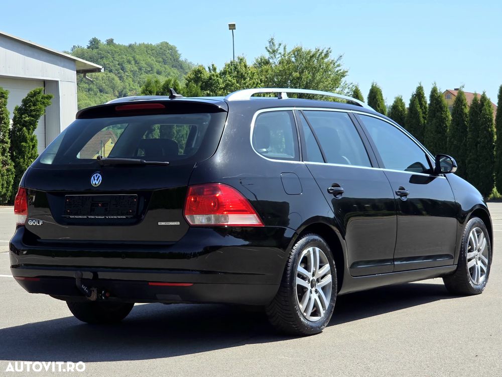 Volkswagen Golf 1.9 TDI DPF Comfortline BlueMotion - 4
