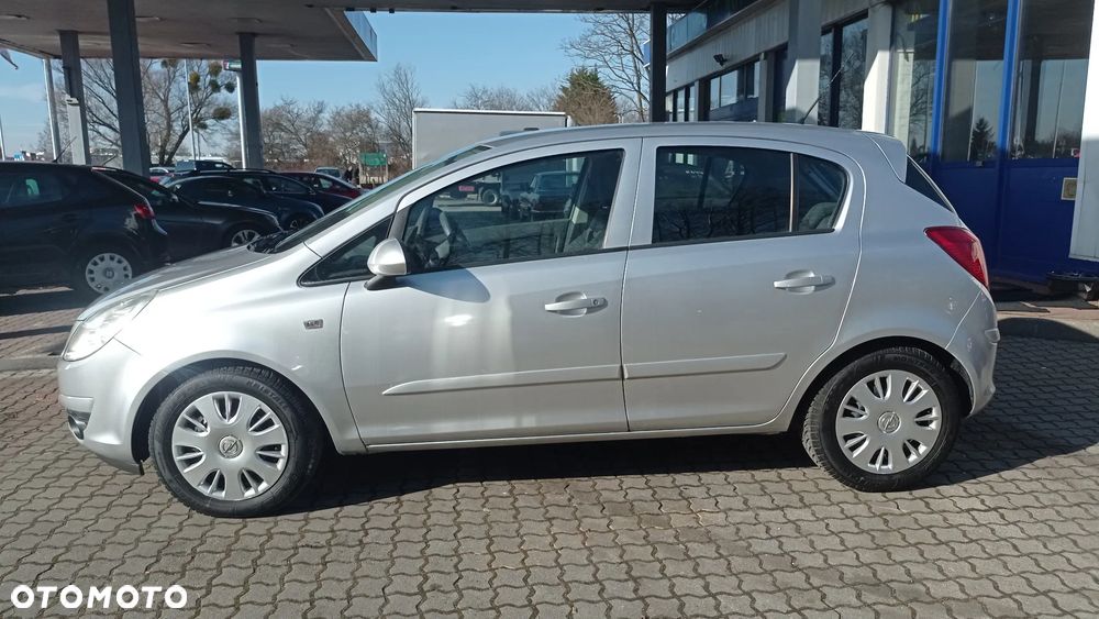 Opel Corsa 1.2 16V Enjoy - 8