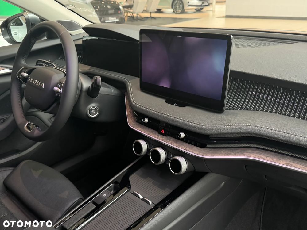 Skoda Superb 2.0 TSI L&K DSG - 39