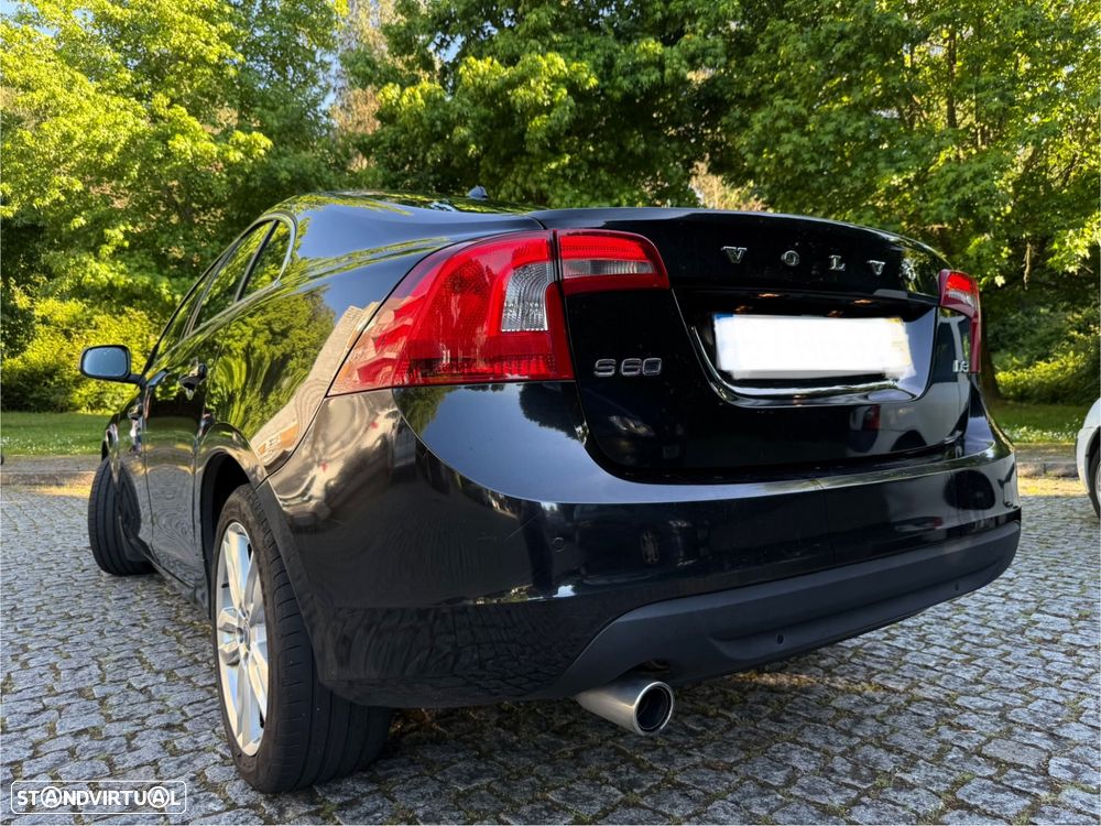 Volvo S60 2.0 D3 Momentum - 2